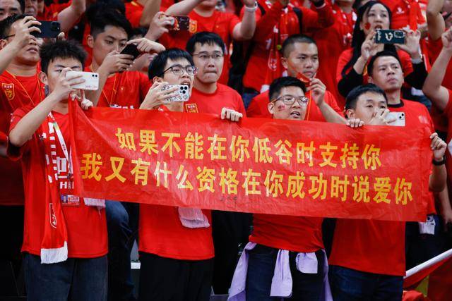 阿莫林：相信自己是曼联主帅最合适人选